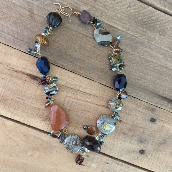 Natural Elements / Earth Elements Choker Necklace - Picture 3 of 10